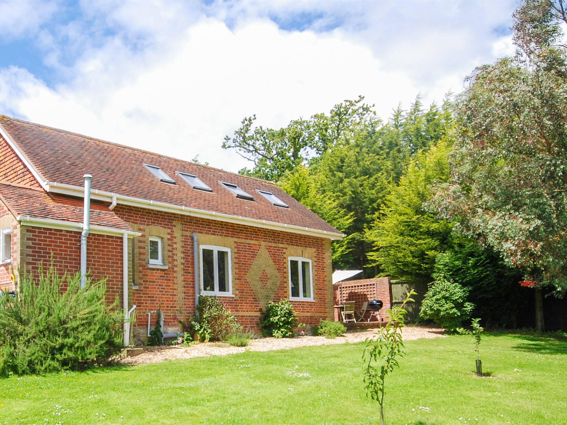 Luxury Romantic Northwood Cottage A Holiday Cottage In Isle Of